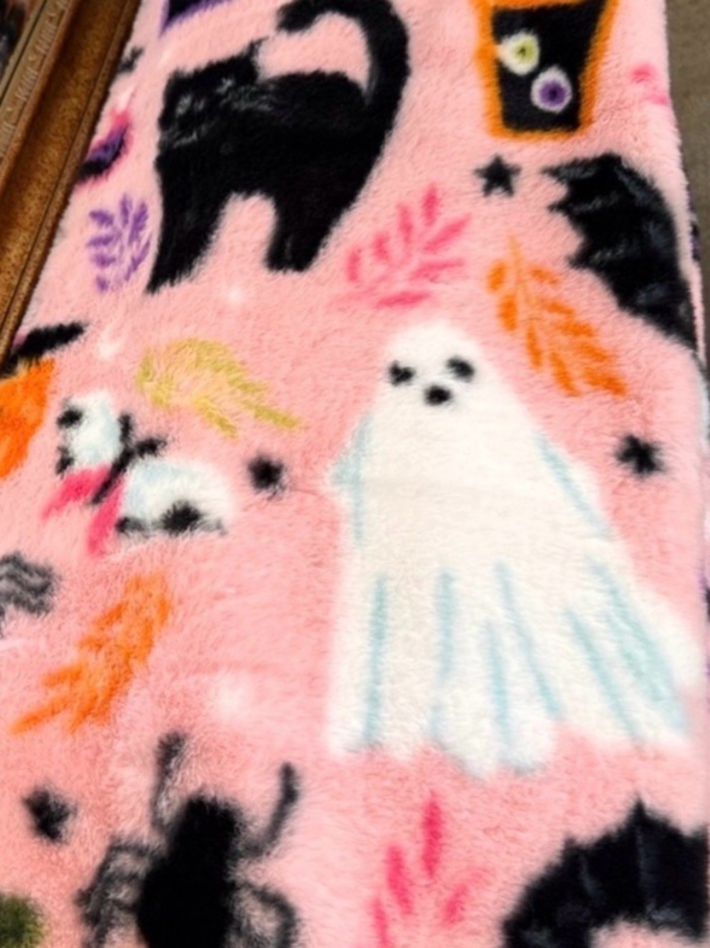 Isaac Mizrahi Pink Ghost & Cat plush throw blanket